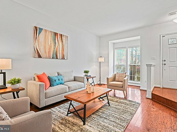 3rd image of 4397 Sutler Hill Sq