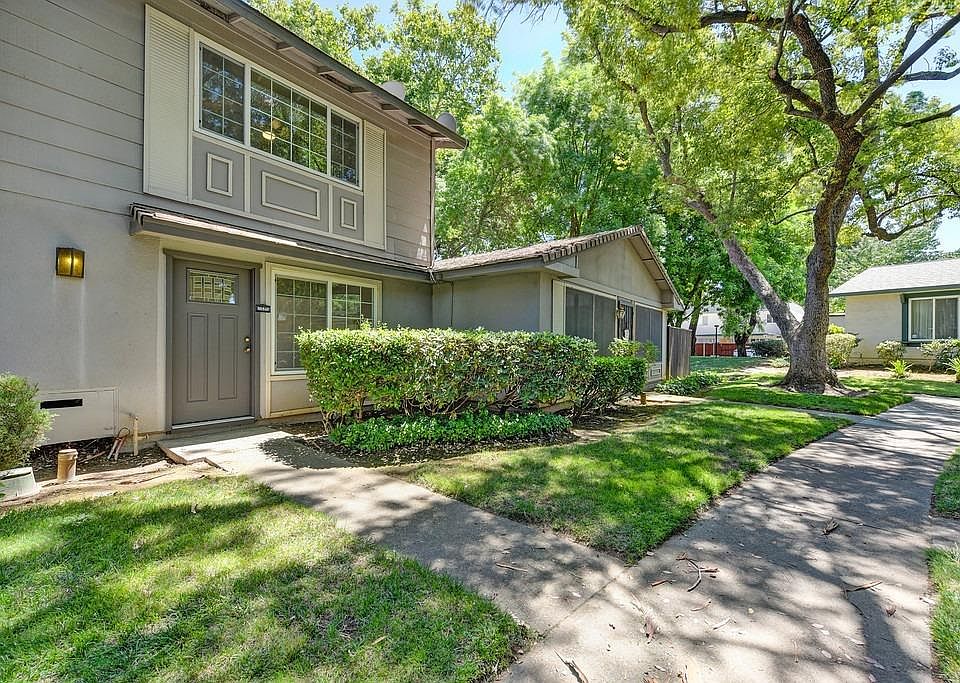 1st image of 8884 La Riviera Dr Unit D