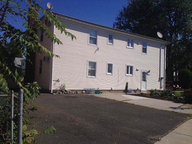 1st image of 25401 Pembroke Ave
