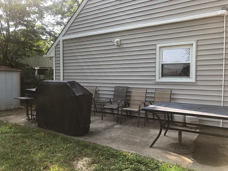 32 Farrell Ave — Photo 23