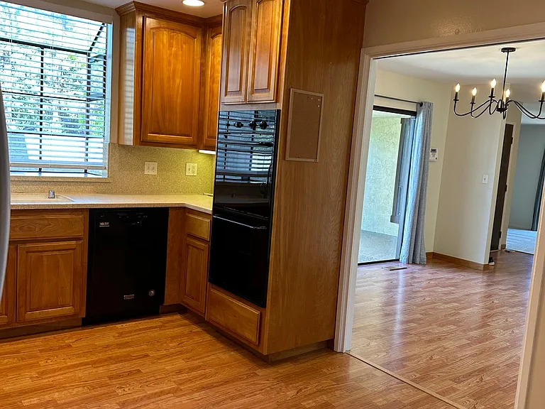 24 Doris Ct — Photo 9
