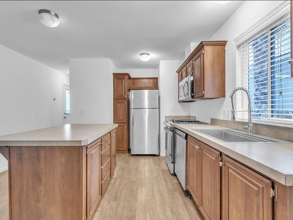 1st image of 2926 Poole Dr #25