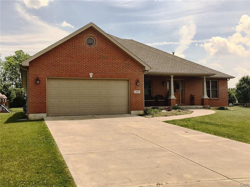 1st image of 312 Aspen Ct