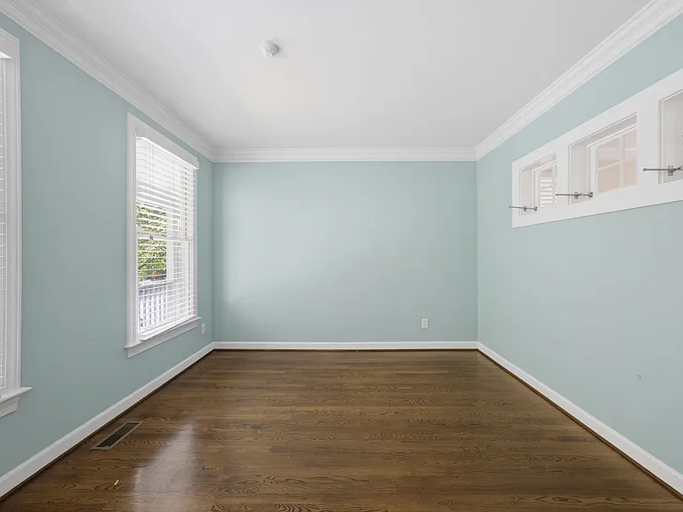 102 Parkside Cir — Photo 10