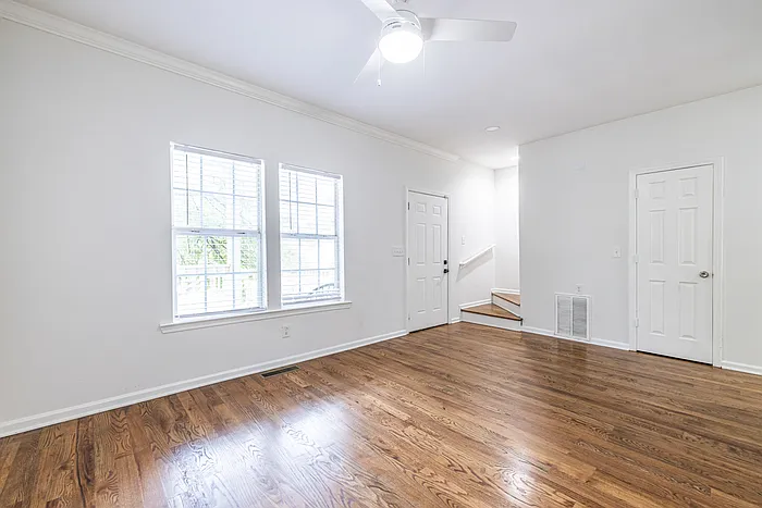 4 bed, 2.0 bath, 1386 sqft, $1,800 — Photo 4