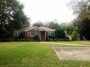 2124 Noccalula Rd, Gadsden, AL 35904