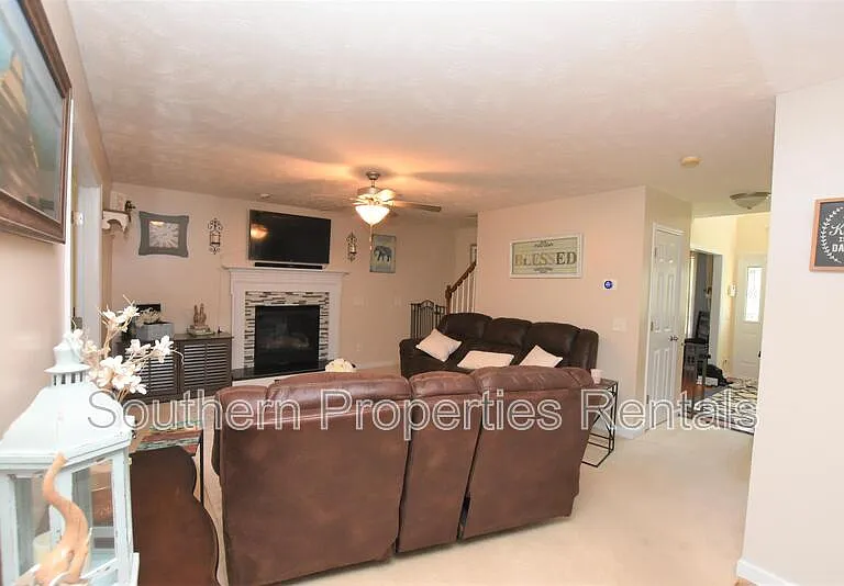 65 Lone Pine Trl — Photo 5