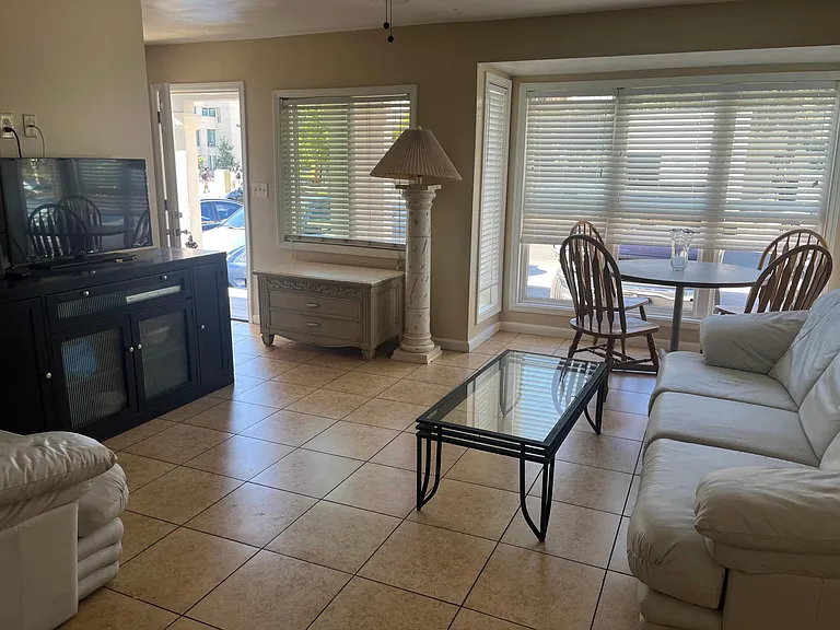 5809 Lindo Paseo #1-room B — Photo 17