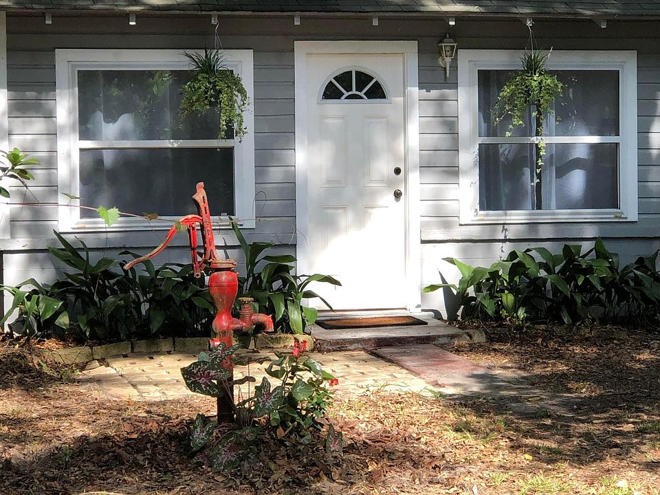 Cottage Exterior