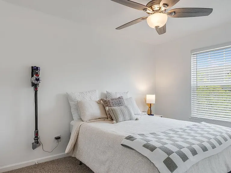 7228 Quail Hollow Dr — Photo 11