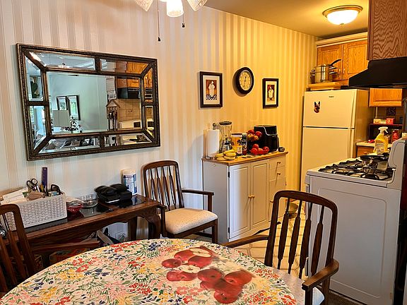 4th image of 5975 N Odell Ave Unit 2C