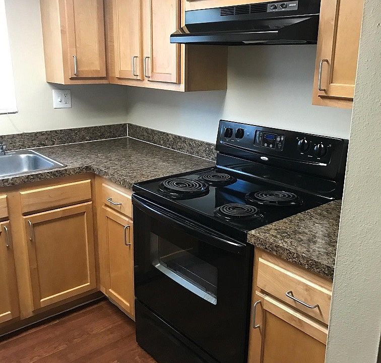 1st image of 5629 Del Prado Dr APT 202