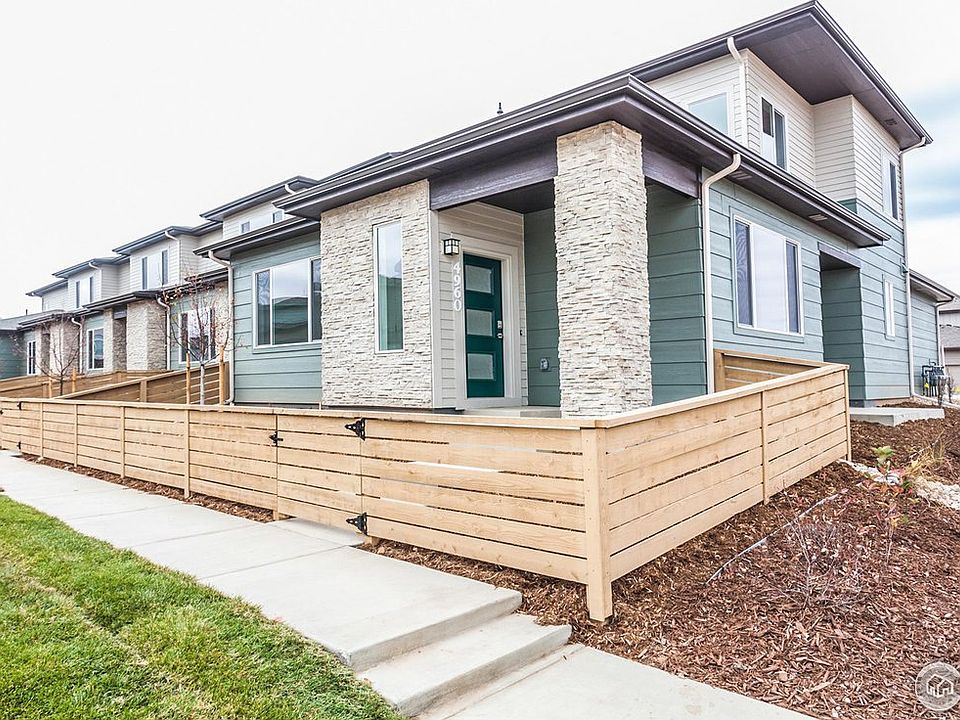 1st image of 4960 Denys Dr