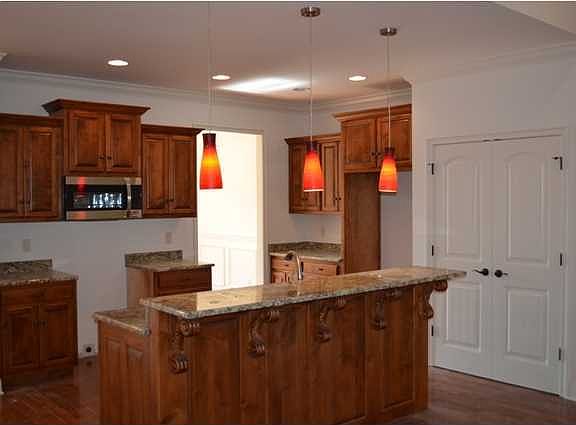 2nd image of 20 Abby Glen Dr