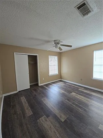 64 Carriage Ln #D — Photo 9
