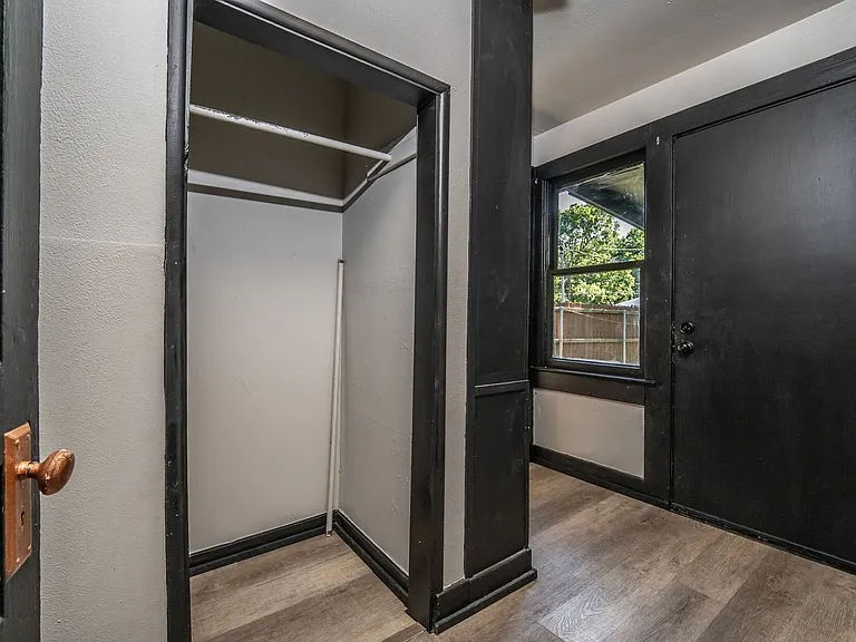 819 G St NW — Photo 15