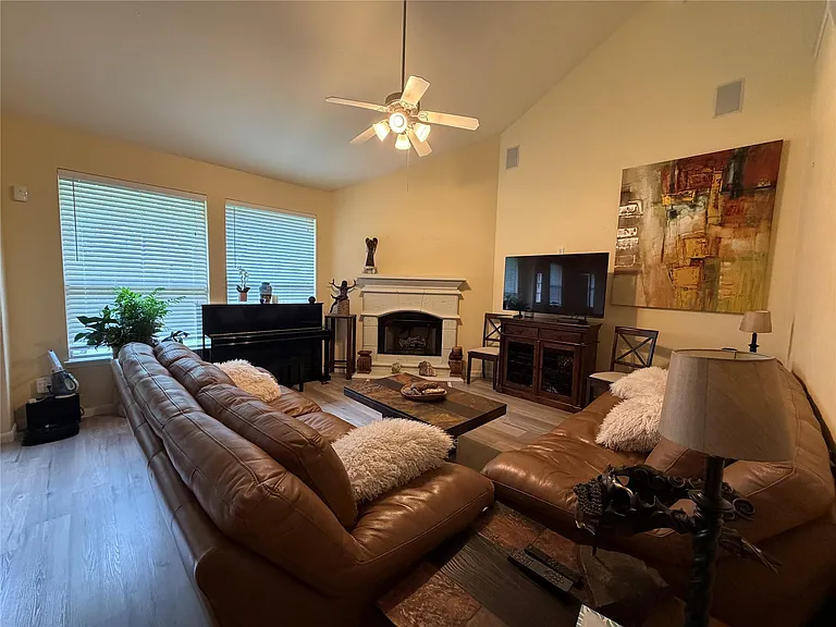 21503 Round Creek Ct — Photo 19