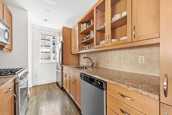 Sold by Keller Williams NYC | media 3