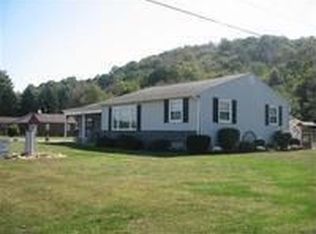 2626 Larson Rd SE, Gnadenhutten, OH 44629