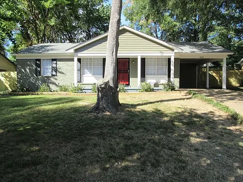 3898 Voltaire Ave Photo 1