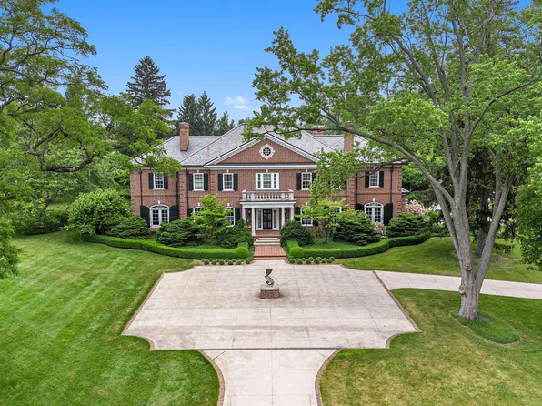 1995 San Lu Rae Dr SE, East Grand Rapids, MI 49506