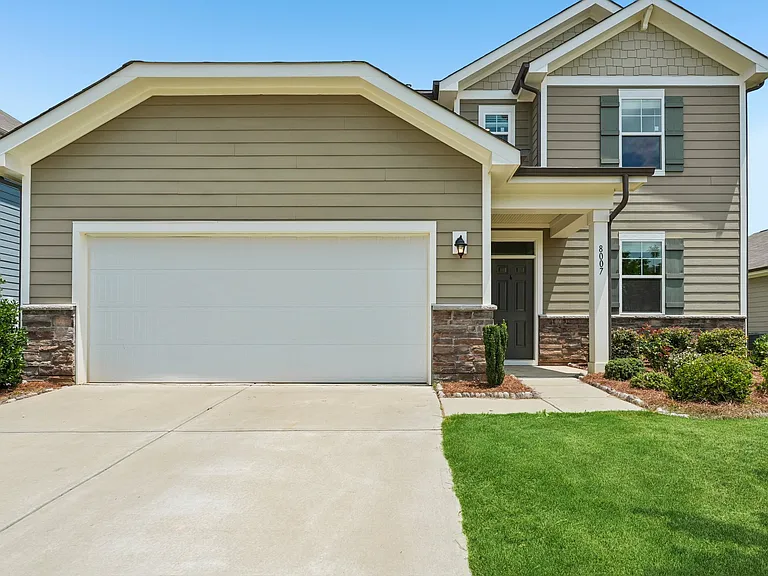 8007 Foxcroft Dr — Photo 1