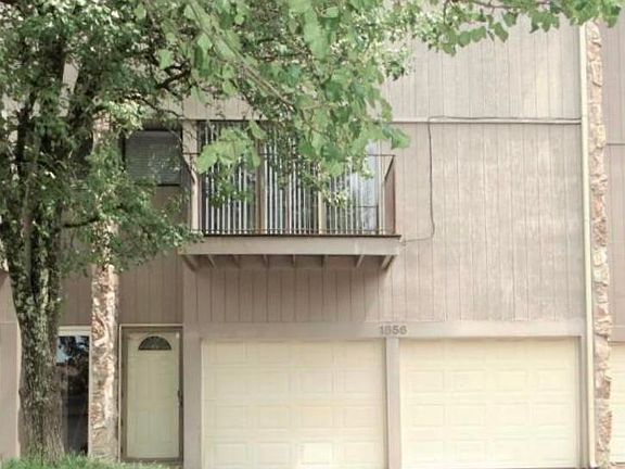 2nd image of 1856 Cherokee Bluff Dr