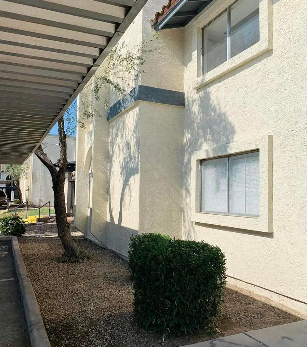 2 bed, 1.0 bath, 807 sqft, $1,595 — Photo 3