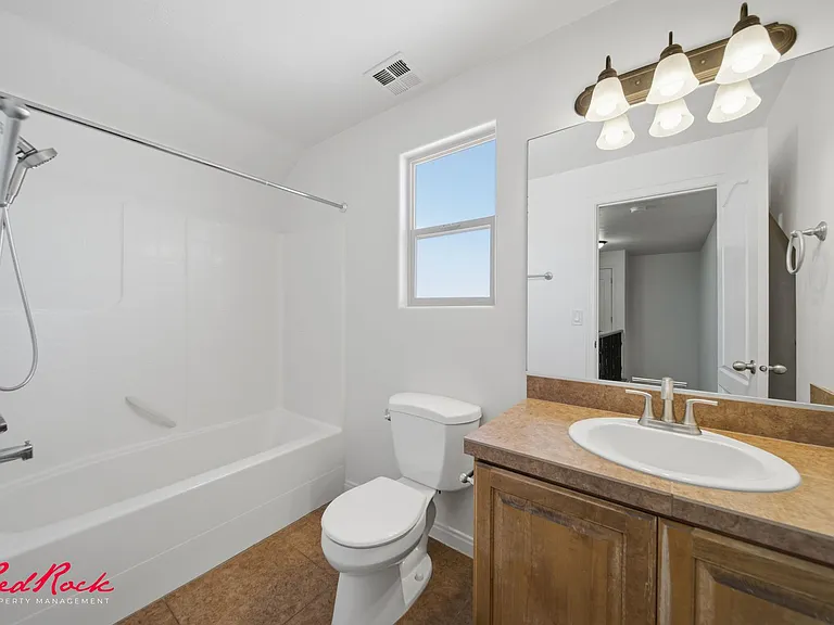 3304 W Palomar — Photo 29