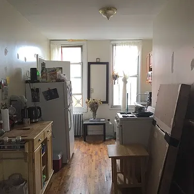 Rented by EXR | media 4