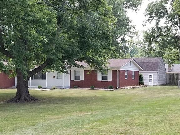 Huge yard on a corner lot with awesome curb appeal!