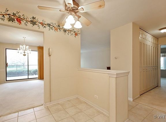 4th image of 448 Raintree Ct Unit 1P