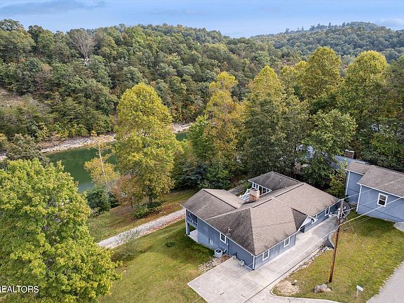 2nd image of 484 Perry Smith Ln