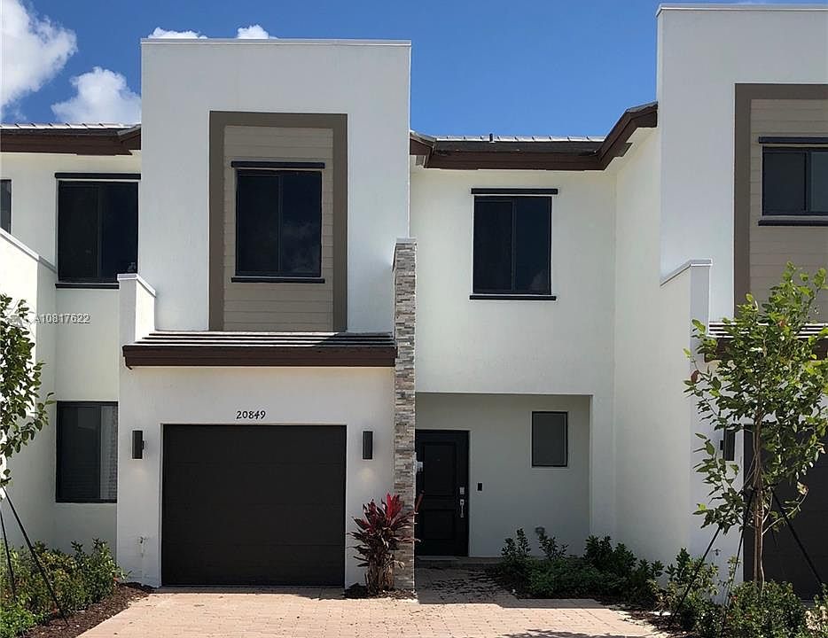 1st image of 20849 NE 2nd Ave