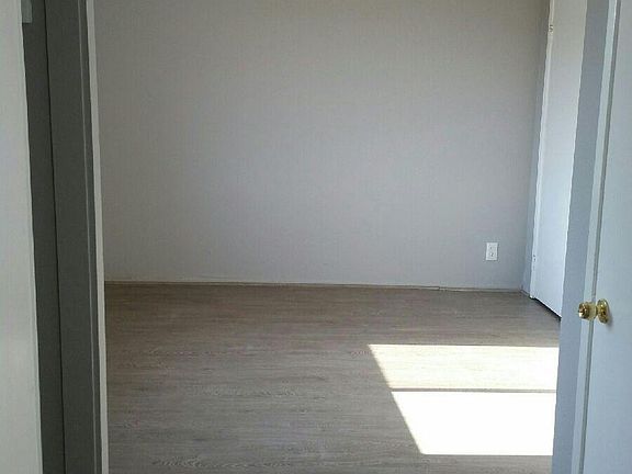 4th image of 5520 Fulcher Ave APT 102