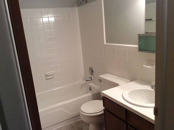 2nd image of 500 N Liberty St APT 1