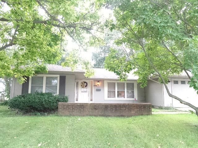 1st image of 2908 Algonquin Dr