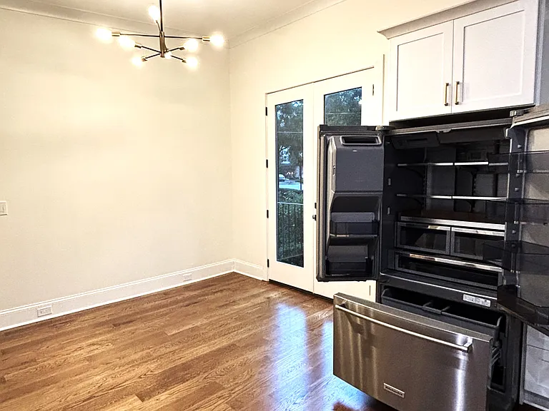 Dining with incredible views! New Kitchen Aid refridgerator