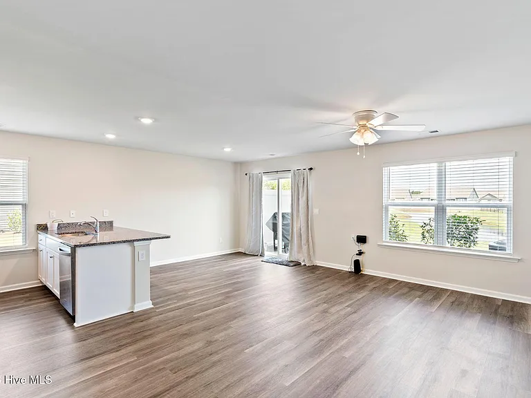 3130 Lobelia Ln #1101 — Photo 6
