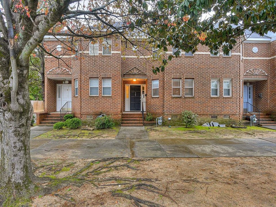 1st image of 305 Telfair St