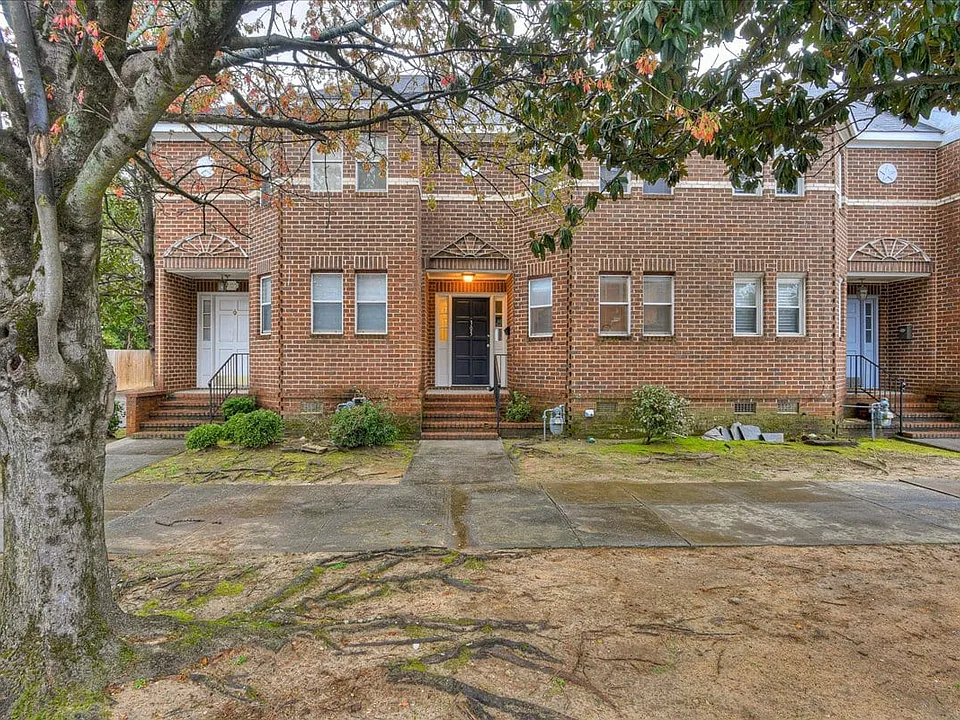 305 Telfair St