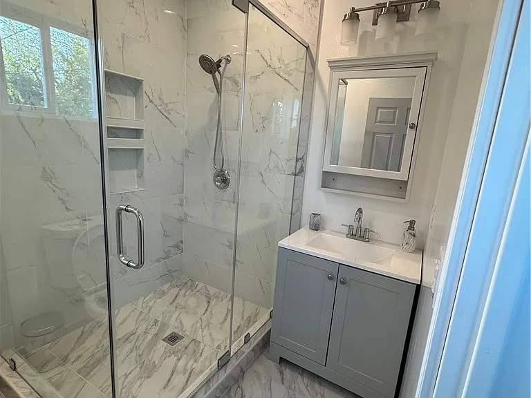 14134 Califa St — Photo 16