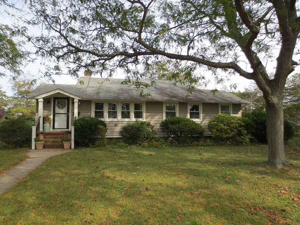 Ranch with waterviews