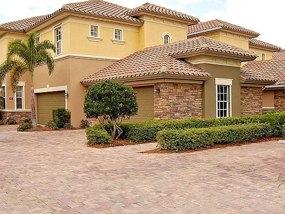 5th image of 8783 Coastline Ct N #101