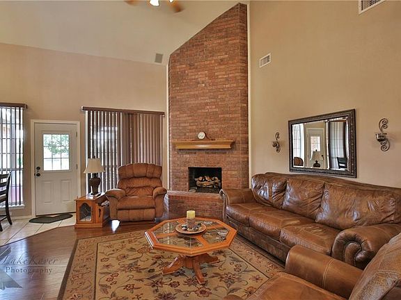 4th image of 229 Country Pl S