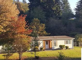 1017 Sandy Bend Rd, Castle Rock, WA 98611