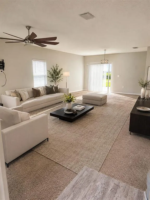 4 bed, 2.5 bath, 2301 sqft, $3,300 — Photo 4