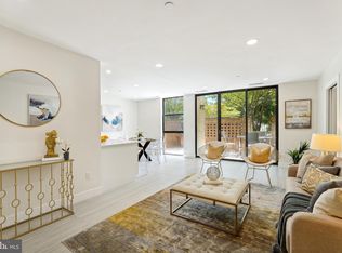 1016 S Wayne St APT T12, Arlington, VA 22204