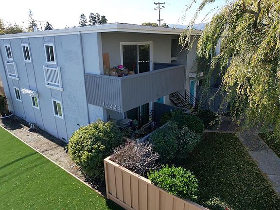 3rd image of 10225 Beardon Dr