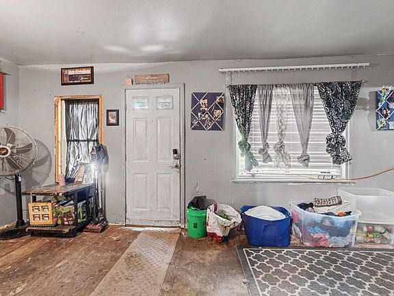 5th image of 37 Logan St